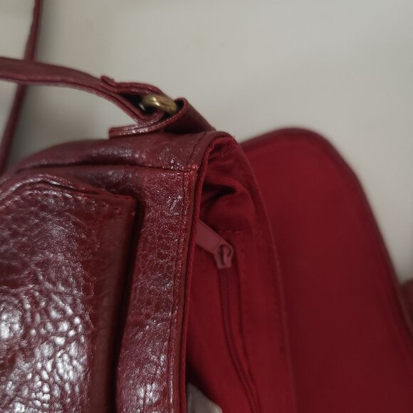 The Many Moods of Poppie Jones Crossbody Bag Burgundy Shoulder Purse Buckle Pock - Picture 9 of 16